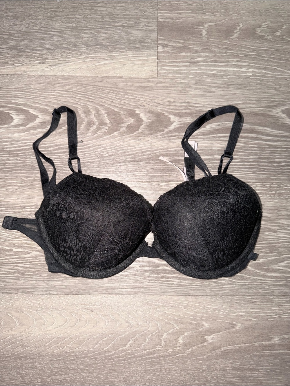 Victoria Secret Lace Push Up Bra Size 32D